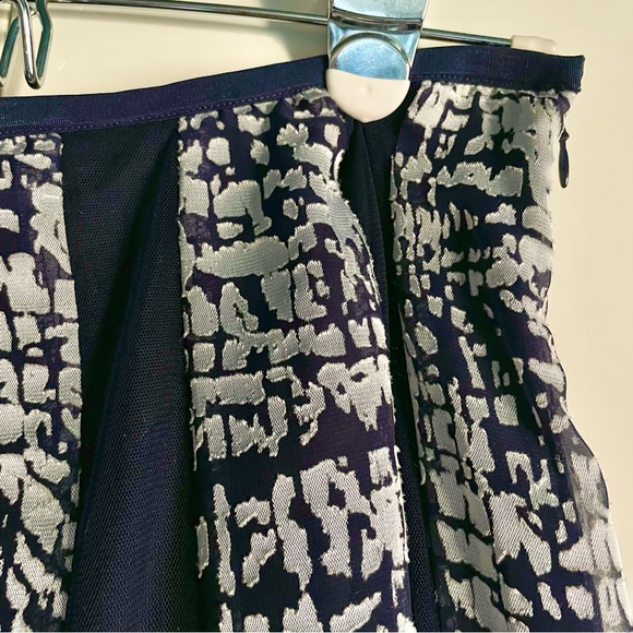 Nic + Zoe Burnout Squares Mixed Media Panel A-line Skirt Size 8 EUC - Picture 6 of 13